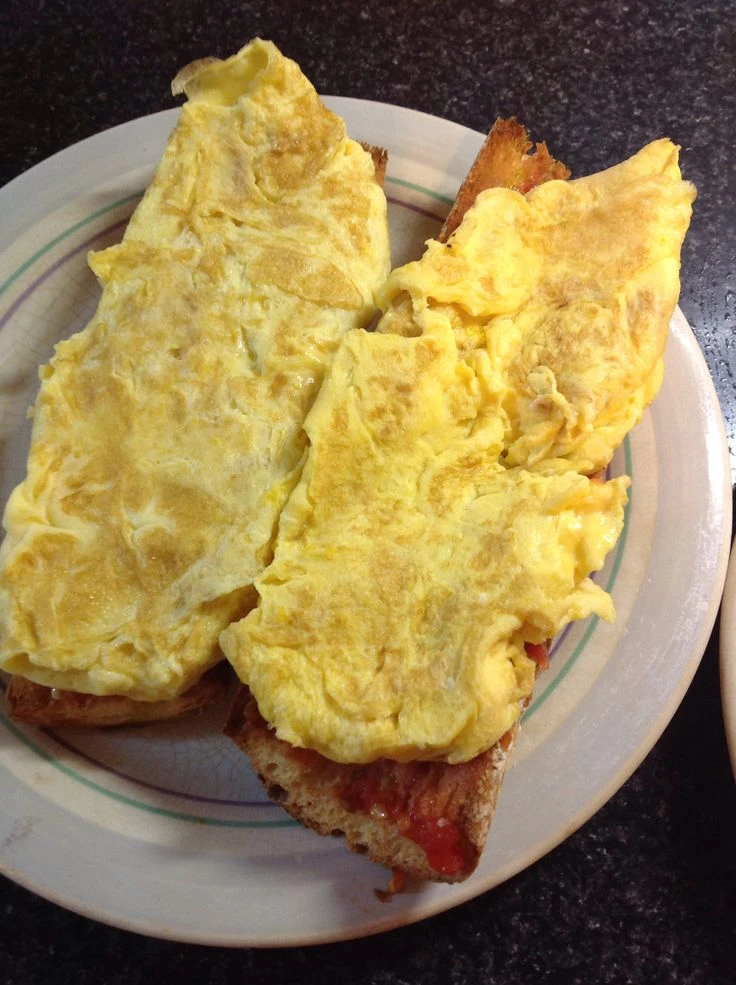 Pan con tortilla cubana