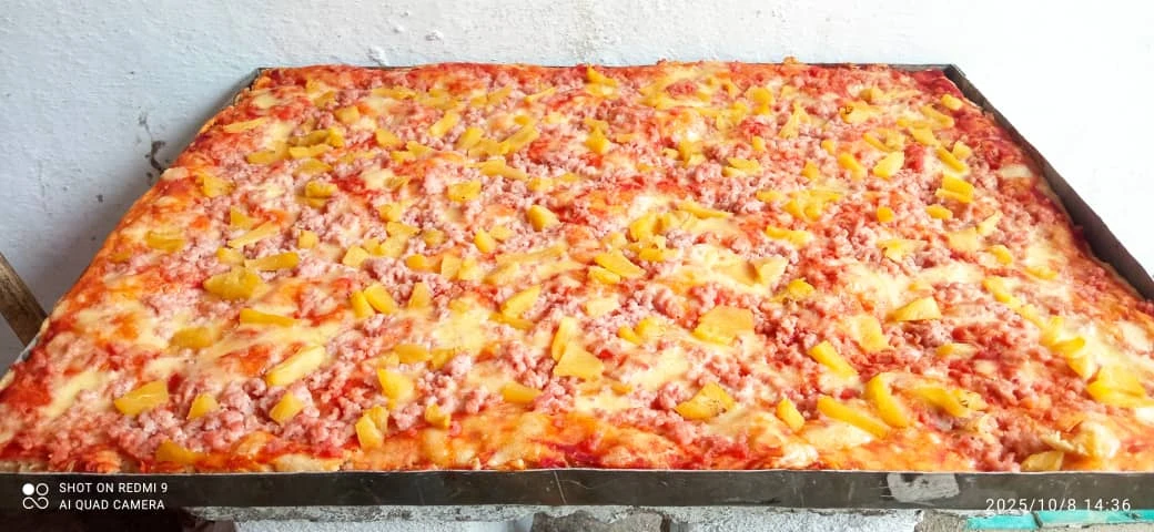 Pizza De Jamón