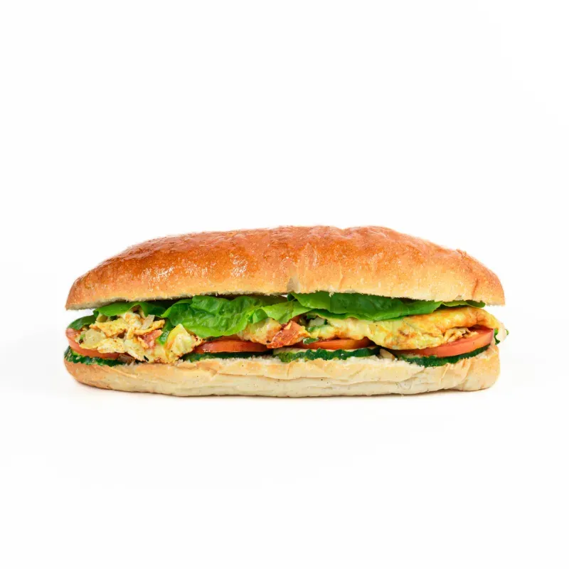 Sándwich de tortilla rellena de vegetales 