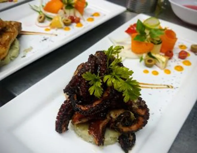 Pulpo en su Tinta al Grill