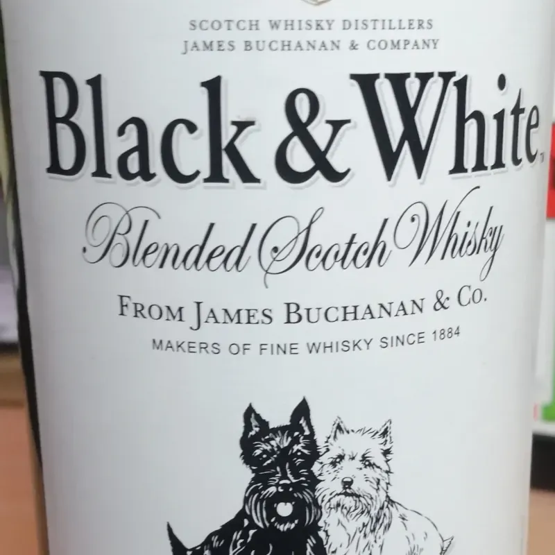 Whisky Black & White