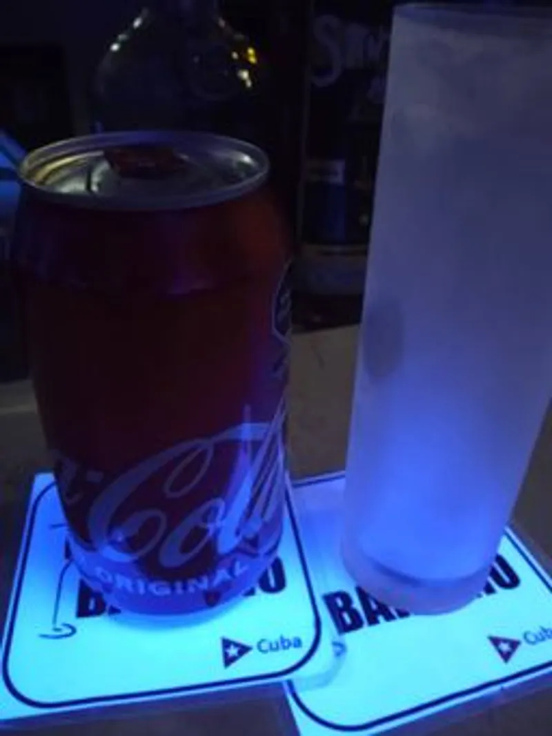 Refrescos Importados y Nacionales