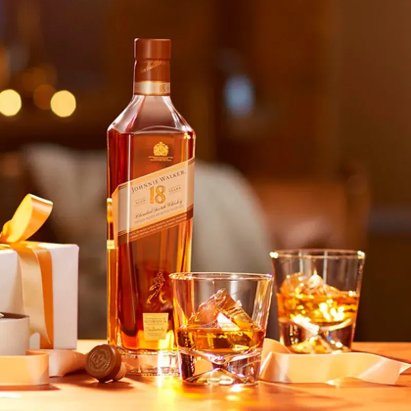 WHISKY JOHNNIE WALKER 18 AÑOS +2 ENERGIZANTES