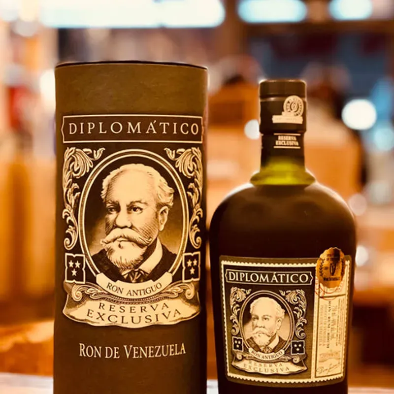 RON DIPLOMATICO RESERVA EXCLUSIVA + ENERGIZANTES 