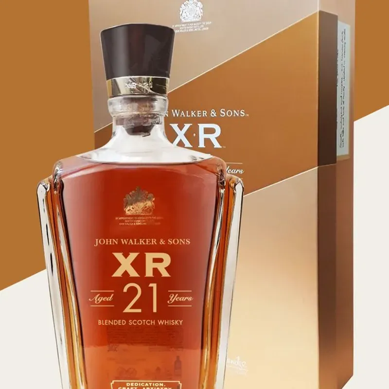 WHISKY JOHNNIE WALKER XR 21 + ENERGIZANTES 