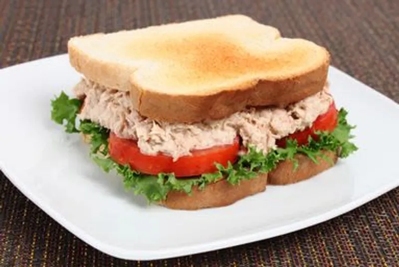 Sandwich de Atún