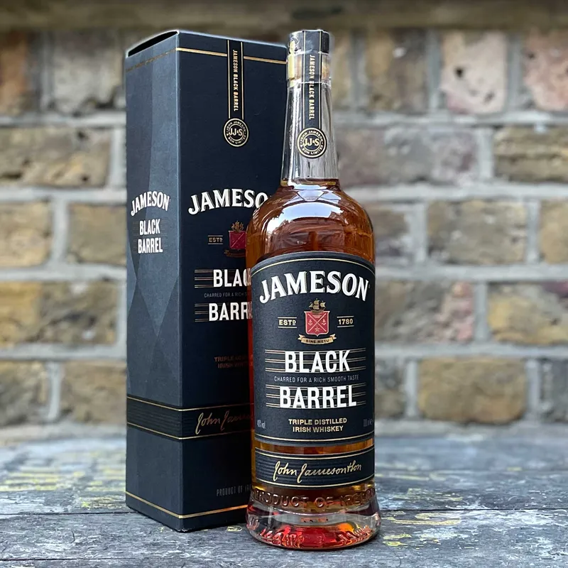 Trago de Jameson Barrel