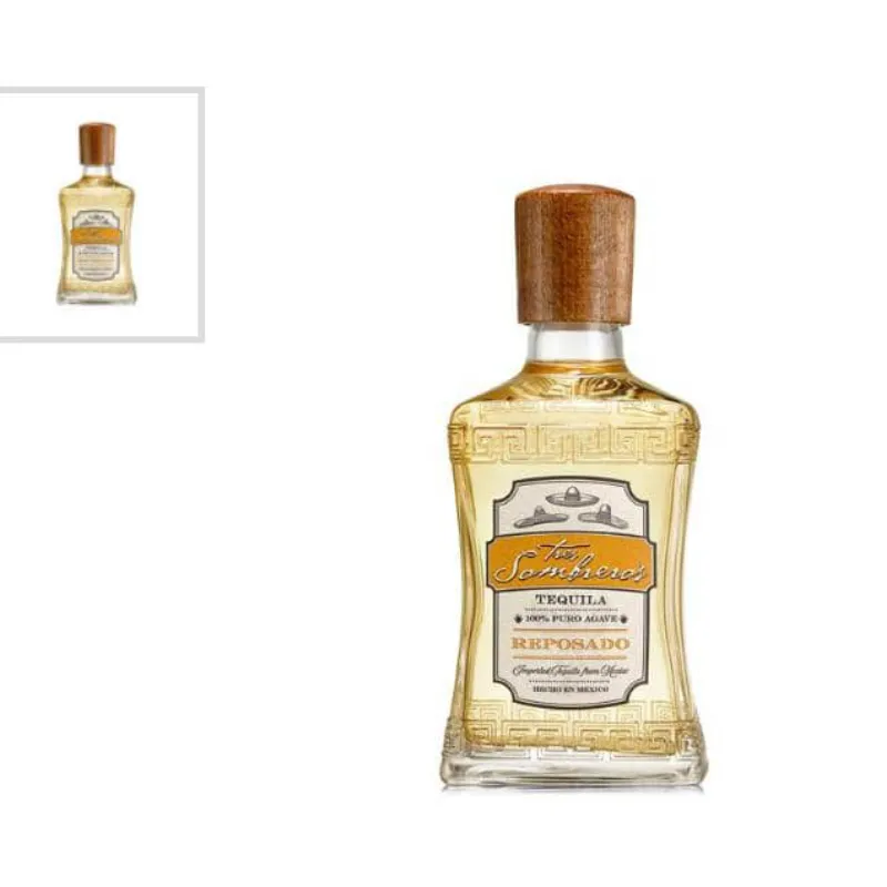 Trago de Tequila Tres Sombreros 