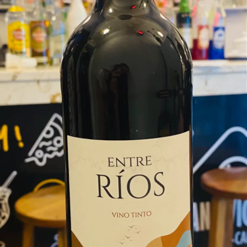 Vino tinto Entre Rios 