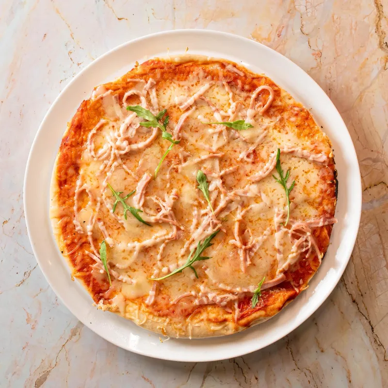 Pizza Jamón y Queso