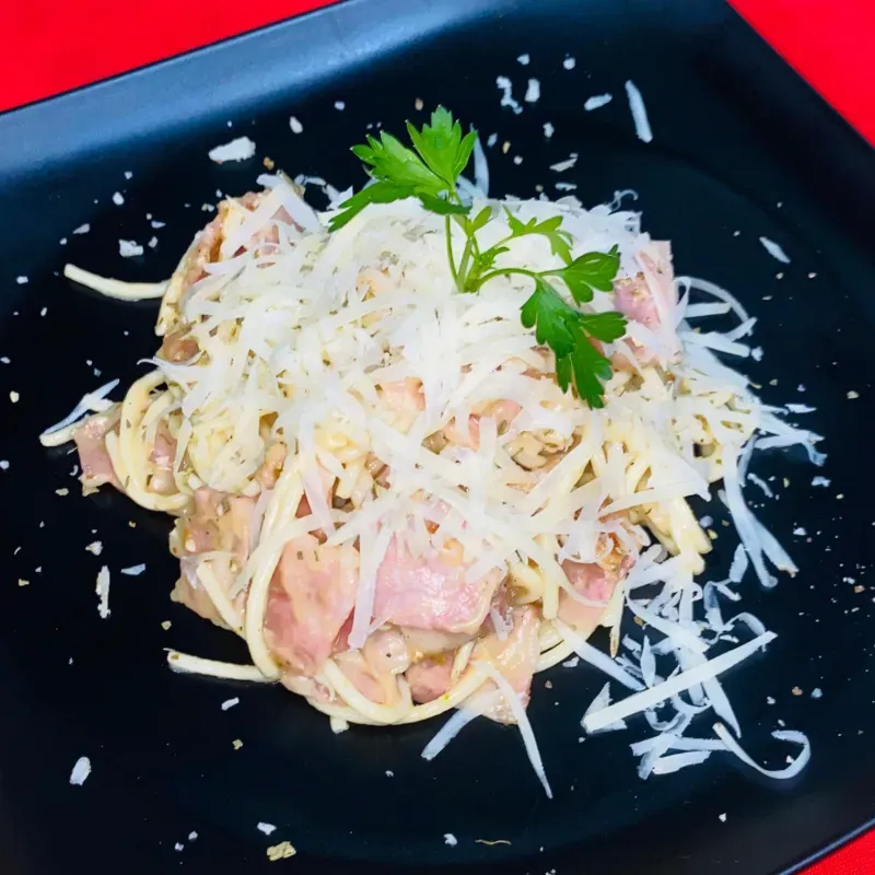 Espaguetis a la carbonara 