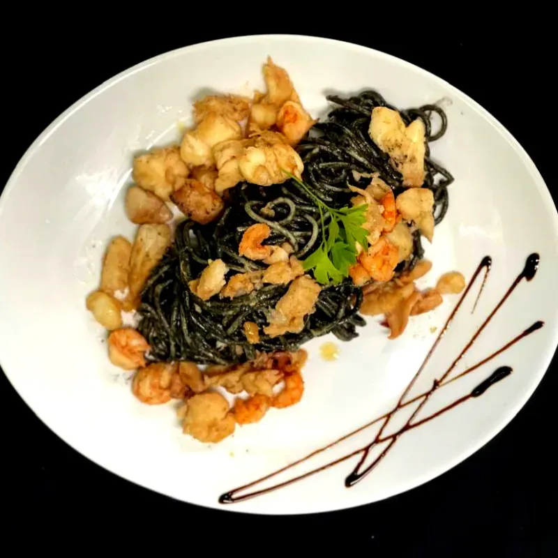 Espaguetis Pepe's (con frutos del mar)
