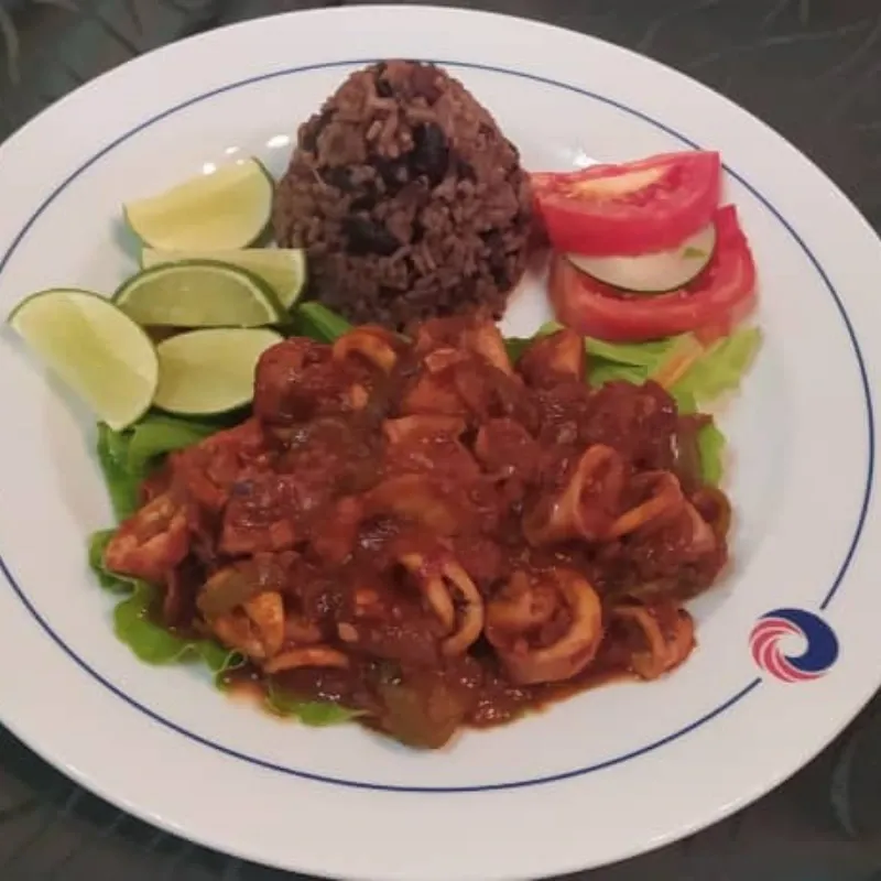 Calamar enchilado 