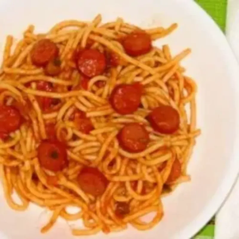 Espaguetis de salchicha