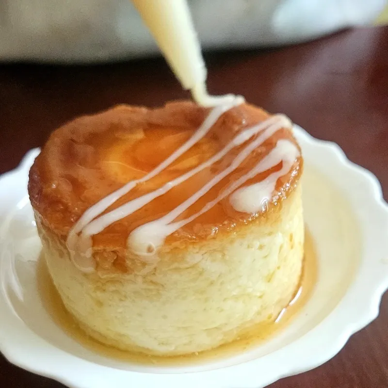 Flan de dos leches (leche evaporada y leche condensada)