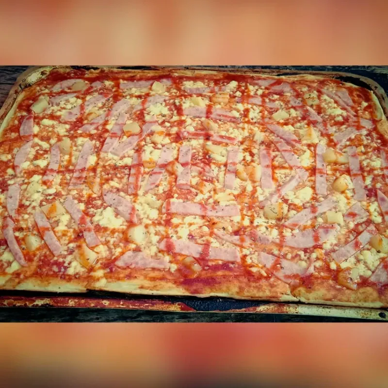 Pizza Familiar "Doble Sabor" jamón y tocineta( ver descripción)foto de referencia
