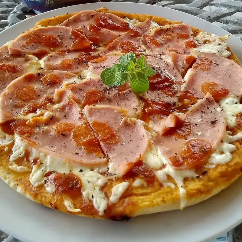 Pizza c/ Jamón Prensado y Queso Gouda 