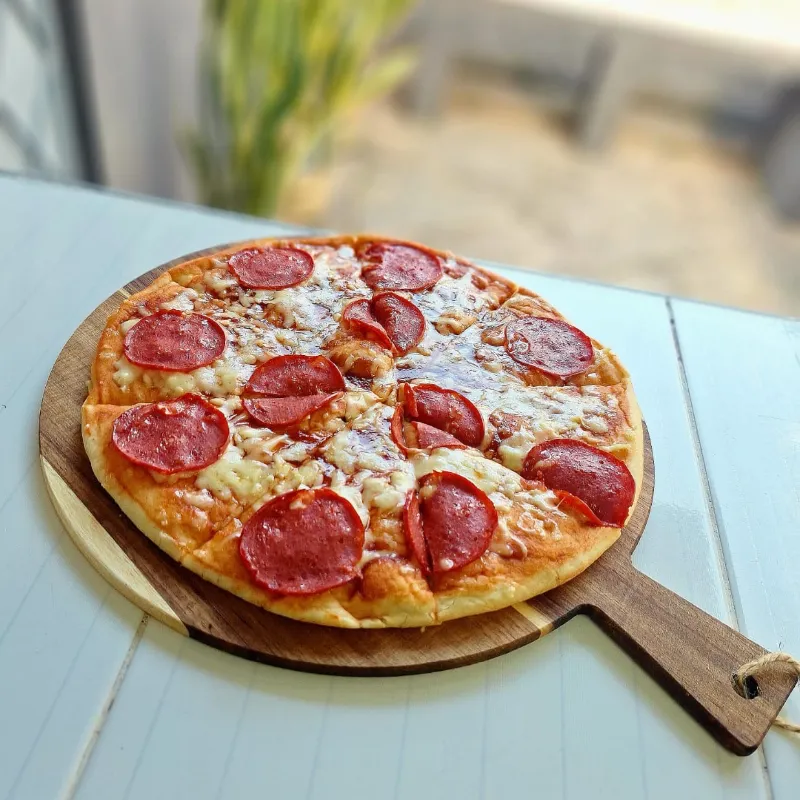 Pizza Chorizo Vela y Queso Gouda