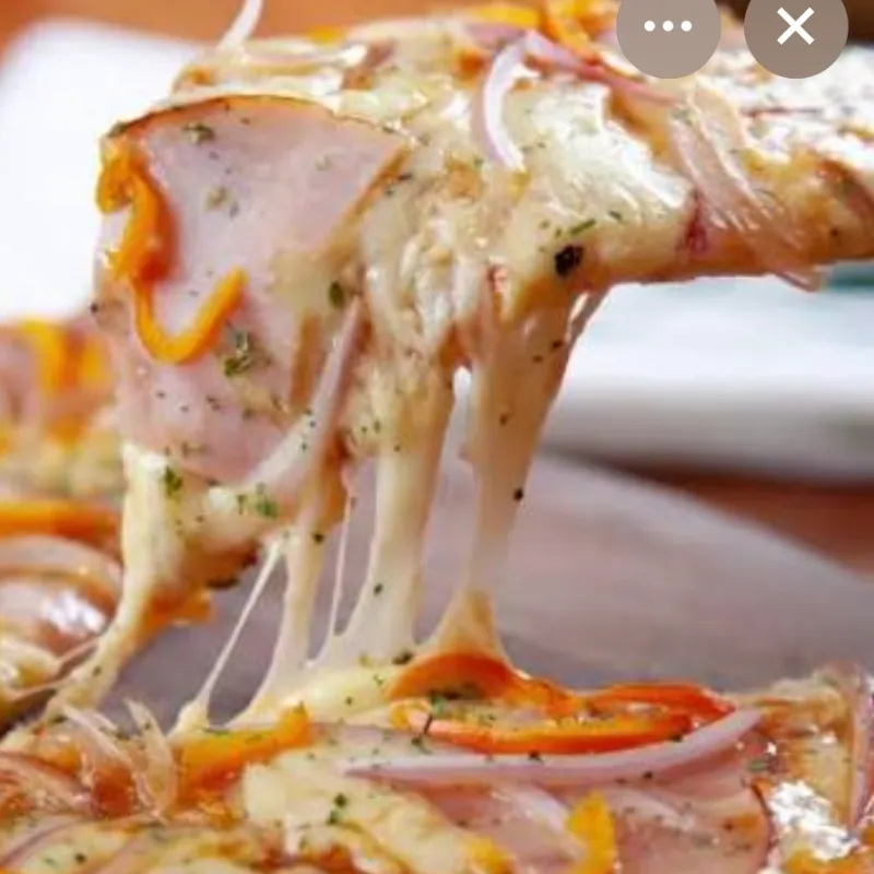 Pizza Lomo Ahumado Queso Gouda