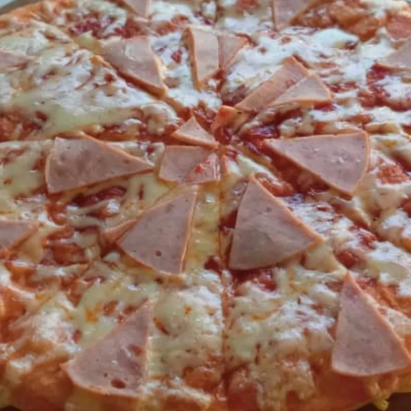 Pizza de Jamón y Queso Blanco 