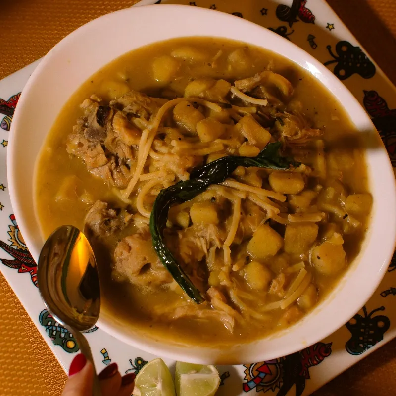 Sopa de Pollo